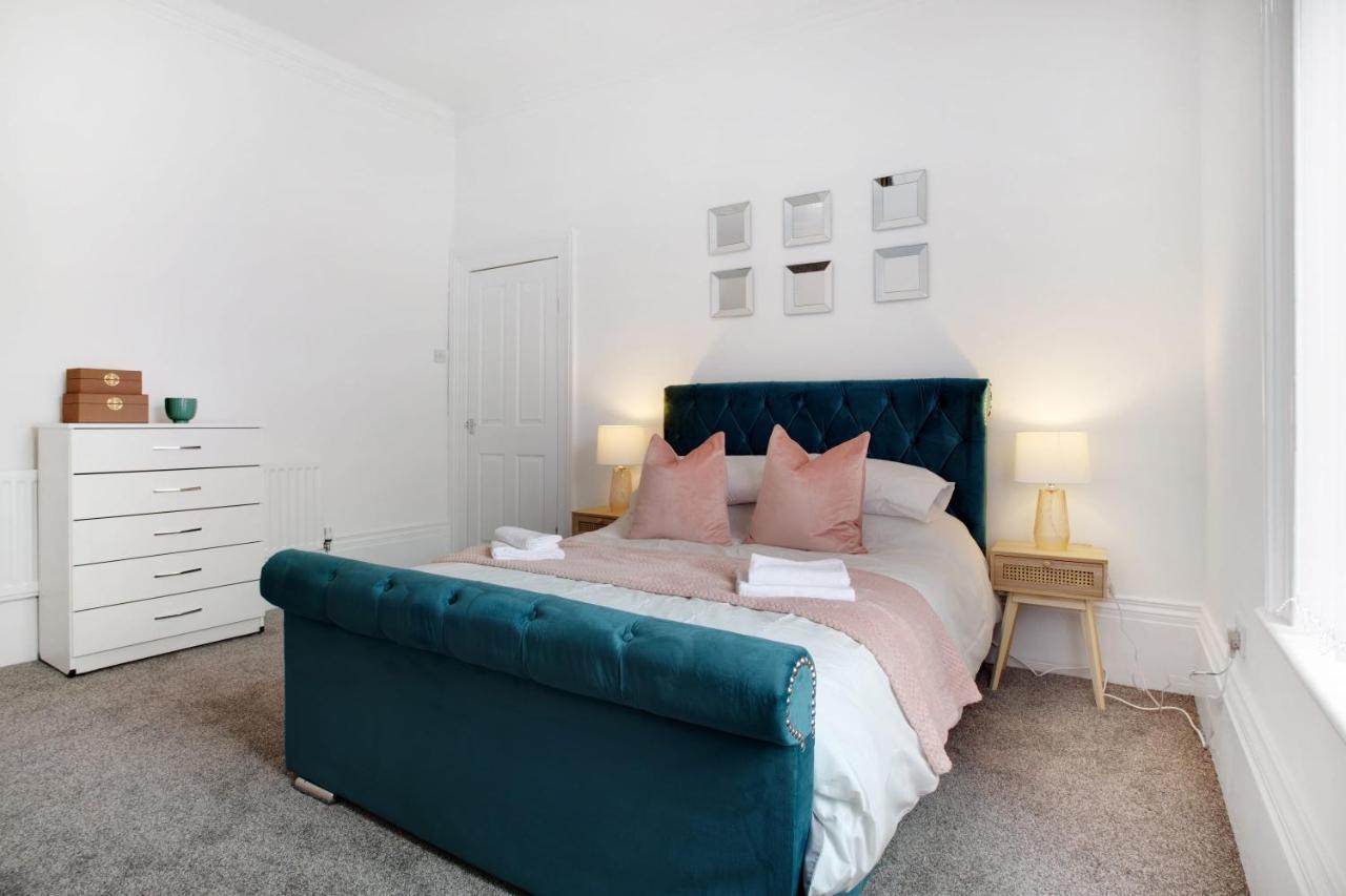 Stunning 4-Bedroom, 2 Bathrooms In Sunderland Sunderland  Exterior foto
