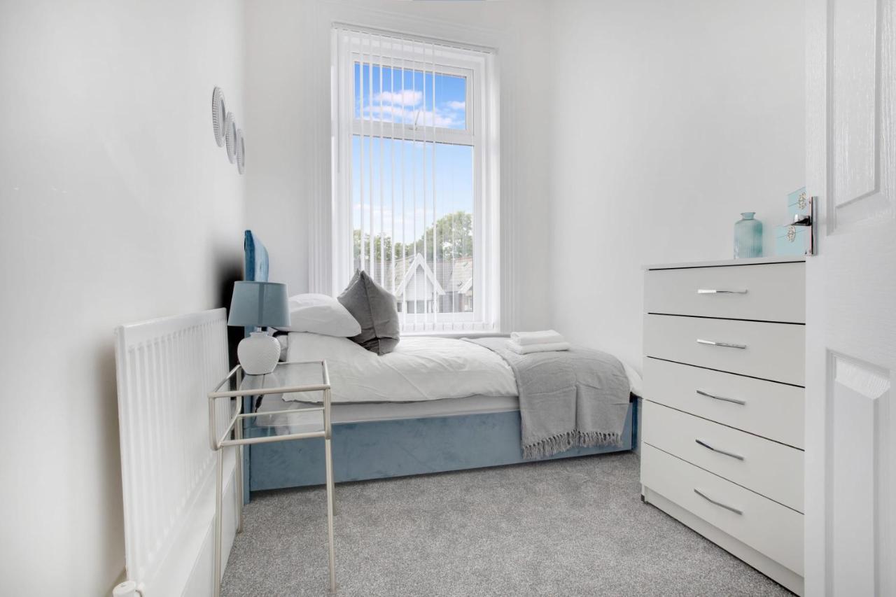 Stunning 4-Bedroom, 2 Bathrooms In Sunderland Sunderland  Exterior foto
