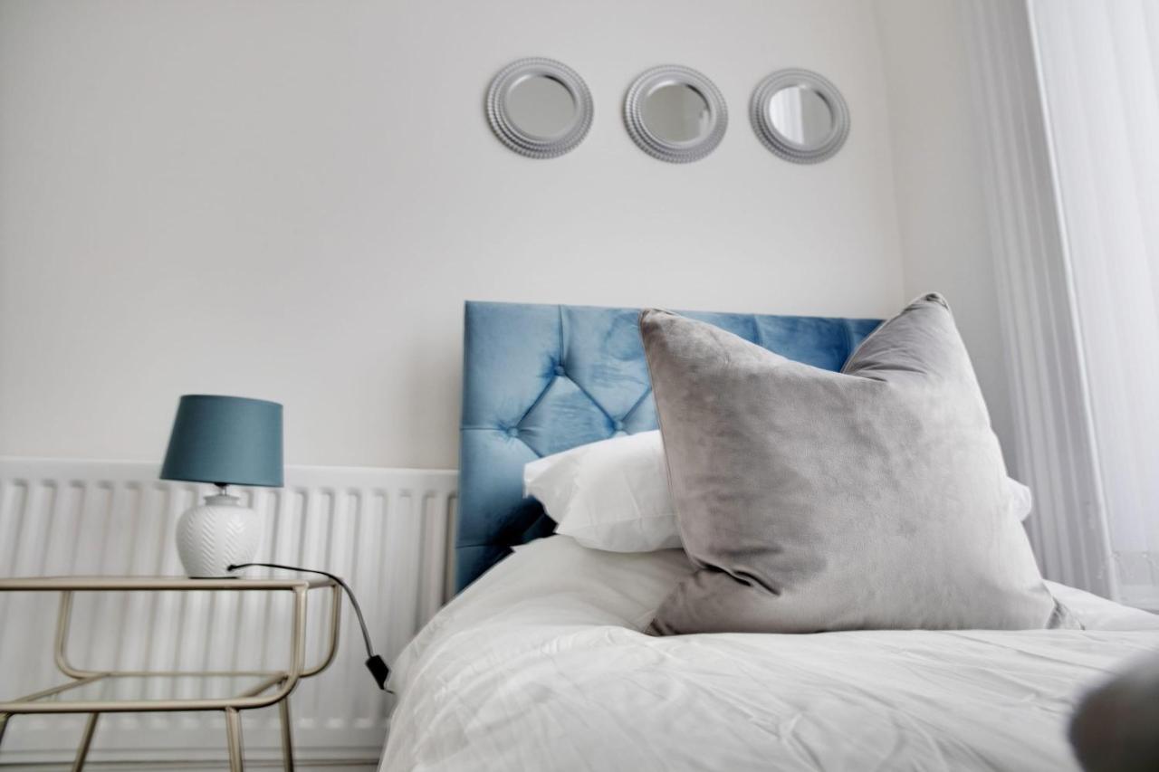 Stunning 4-Bedroom, 2 Bathrooms In Sunderland Sunderland  Exterior foto